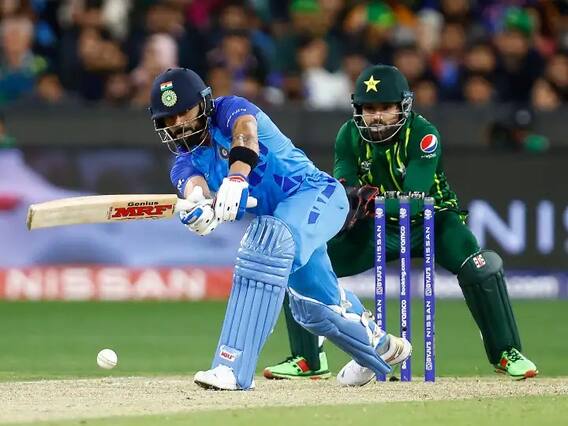 T20 WC: 'પાકિસ્તાન ફાઇનલમાં પહોંચશે, ને આ ટીમ સામે થશે ટક્કર' - જાણો કયા પાક દિગ્ગજે કરી આવી ભવિષ્યવાણી T20 WC: 'પાકિસ્તાન ફાઇનલમાં પહોંચશે, ને આ ટીમ સામે થશે ટક્કર' - જાણો કયા પાક દિગ્ગજે કરી આવી ભવિષ્યવાણી