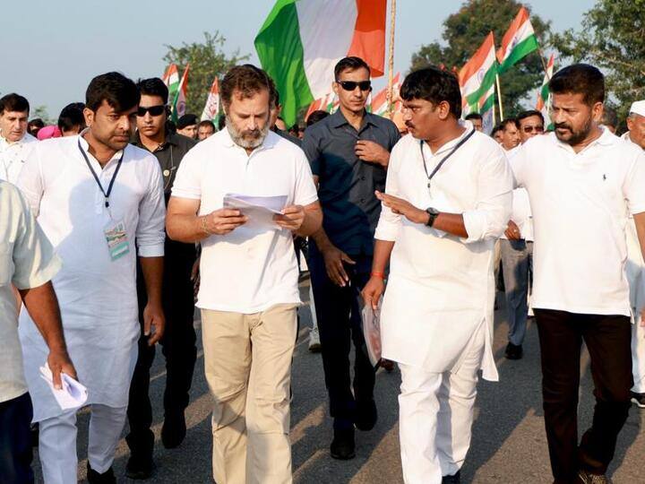 Rahul Gandhi-led Bharat Jodo Yatra resumed from Yeligandla in the Narayanpet district of Telangana on Friday