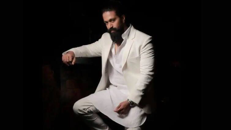 Superstar Yash To Donate Ambulances For 25 Districts In Memory Of Puneeth Rajkumar, know in details Yash: প্রয়াত পুনীত রাজকুমারের স্মৃতিতে বিশেষ উদ্যোগ দক্ষিণী সুপারস্টার যশের