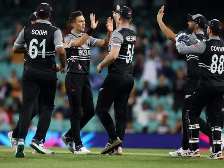 T20 World cup 2022 Points Table top 4 teams Super 12 Group 1 and Group 2 know all the details T20 WC 2022: न्यूजीलैंड की जीत के बाद ऐसी है प्वाइंट्स टेबल, जानें कौन-कौन सी टीमें सेमीफाइनल में पहुंचने की दावेदार