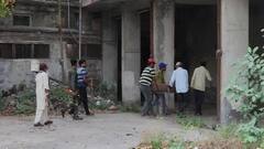 Leopard Rescue: વેરાવળ રેલવે સ્ટેશન નજીક ધર્મશાળામાં ઘૂસ્યો દીપડો, લોકોમાં ફેલાયો ફફડાટ, જુઓ તસવીરો