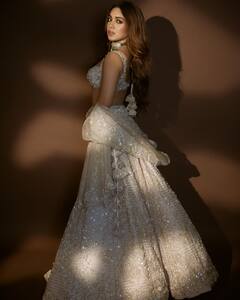 Bhumi Pednekar : सुंदर, निरागस भूमी पेडणेकरचा ग्लॅमरस अंदाज, नवीन फोटोंची एक झलक पाहा