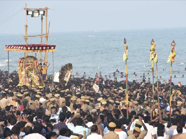 Kandha Shasti Festival : நாளை சூரசம்ஹாரம் : திருச்செந்தூரில் லட்சக்கணக்கில் குவியும் பக்தர்கள்..! பலத்த பாதுகாப்பு...