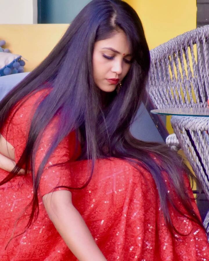 మైసూర్‌లో 1993 జనవరి 8న జన్మించిన అమూల్యా.. 2014లో కన్నడ సీరియల్ ‘స్వాతి ముత్తు’తో నటిగా అరంగేట్రం చేసింది. ‘కమలి’ అనే సీరియల్‌తో మంచి గుర్తింపు తెచ్చుకుంది. ఆ తర్వాత.. ‘పునర్ వివాహ’, ‘ఆరామనే’ సీరియల్స్ చేసింది. ఆరామనే సీరియల్ లో నెగిటివ్ లీడ్ లో ప్రత్యేక గుర్తింపు తెచ్చుకుంది.