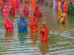 IN PICS: Preparation For Chhath Puja Enters Second Day With Kharna
