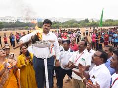 சிறந்த குடிமகனாக உருவாக விளையாட்டு மிக முக்கியம் - கரூர் ஆட்சியர்