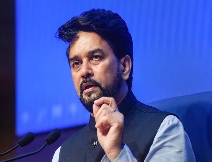 Anurag Thakur targets Arvind Kejriwal Those opposing the temple are becoming Hindus Anurag Thakur On Kejriwal: కేజ్రీవాల్ ఓ ఫేక్ లీడర్, ఉన్నట్టుండి అంతా హిందువులైపోయారు - అనురాగ్ ఠాకూర్