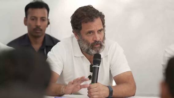 Rahul Gandhi Bharat Jodo Yatra| తెలంగాణలో విద్యార్థుల సమస్యలపై రాహుల్ గాంధీతో చర్చా కార్యక్రమం | ABP Desam