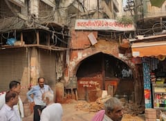 चांदनी चौक में 165 साल पुराना 'कटरा नील' गेटवे का हिस्सा ढहा, आजादी से जुड़ा है इतिहास