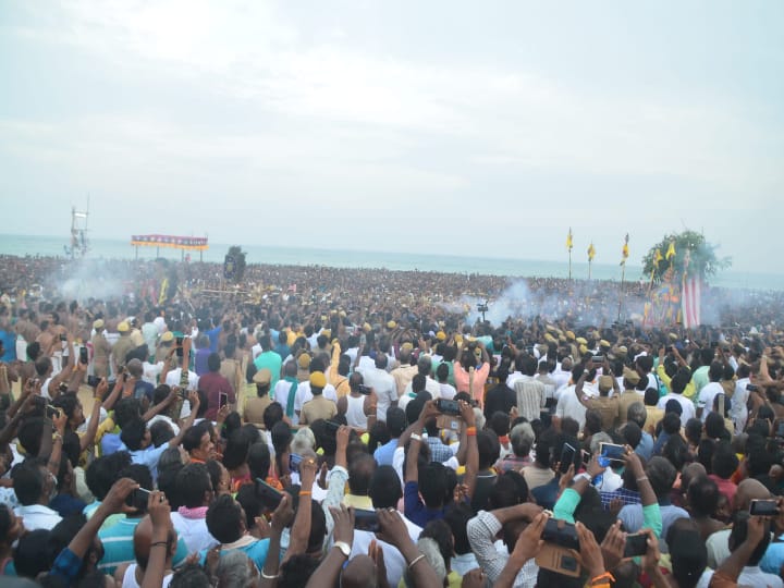 இரண்டு ஆண்டுகளுக்கு பிறகு சூரசம்ஹாரம் நிகழ்ச்சி - விண்ணை முட்டிய கோஷம்!