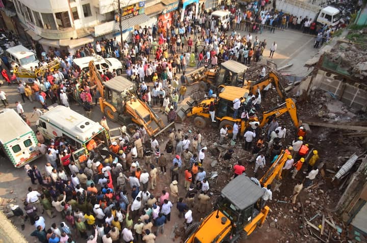 amravati-building-collapse-five-dead-one-injured-latest-marathi-news-updat