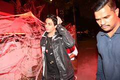 आंखों में काजल...गले में क्रिश्चन लॉकेट, Halloween Party में इस तरह पहुंचे किंग ख़ान के बेटे आर्यन ख़ान