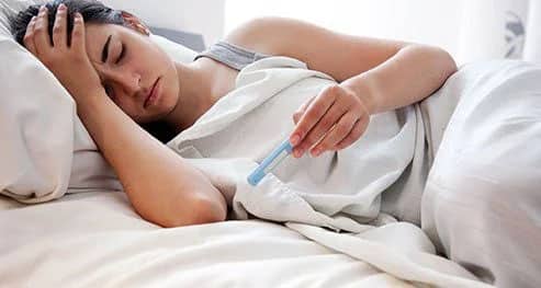 Low Grade Fever : ਹਲਕੇ ਬੁਖਾਰ ਨਾਲ ਰਹਿੰਦਾ ਪੈਰਾਂ 'ਚ ਦਰਦ ਤਾਂ ਹੋ ਸਕਦਾ ਨਿਮੋਨੀਆ ਤੇ ਟੀਬੀ, ਸਮਾਂ ਰਹਿੰਦੇ ਹੋ ਜਾਓ ਸਾਵਧਾਨ ਨਹੀਂ ਤਾਂ ਹੋ ਸਕਦੈ ਨੁਕਸਾਨ