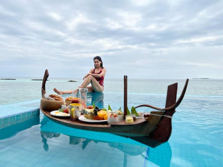 पायल रोहतगी की इंस्टाग्राम पोस्ट पर इन दिनों मालदीव की खूबसूरत तस्वीरें देखने को मिल रही हैं.