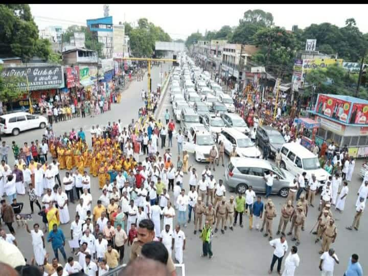 தேவர் ஜெயந்தி  முன்னிட்டு பல்வேறு அரசியல் கட்சித் தலைவர்களும் தேவர் சிலைக்கு மாலை அணிவித்து மரியாதை செய்தனர், அதன் ஆல்பம் !