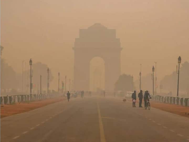 Poisonous air is suffocating people in Delhi, instructions to implement restrictions immediately Delhi NCR AQI: ఢిల్లీలో ఆ నిర్మాణాలన్నింటిపైనా నిషేధం, దారుణంగా పడిపోయిన వాయు నాణ్యత