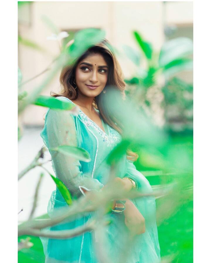 ప్రస్తుతం తెలుగు సినిమాల్లో కనిపించడం లేదు. -Image Credit: Dimple Hayathi/Instagram