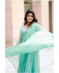 Dimple Hayathi: జర జరా బ్యూటీ చూశారా ఎంత పద్ధతిగా ఉందో