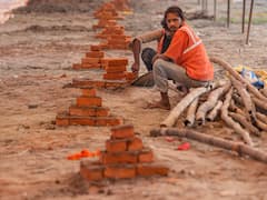 Chhath Puja 2022: Preparations In Delhi As Hindu Devotees Set To Offer First Arghya Today — IN PICS