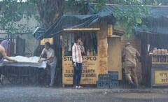 Anushka Sharma: ভামিকাকে বুকে জড়িয়ে কালীঘাটে, পুঁটিরামের কচুরি থেকে প্যারামাউন্টের শরবত, কলকাতায় রসনাতৃপ্তি অনুষ্কার