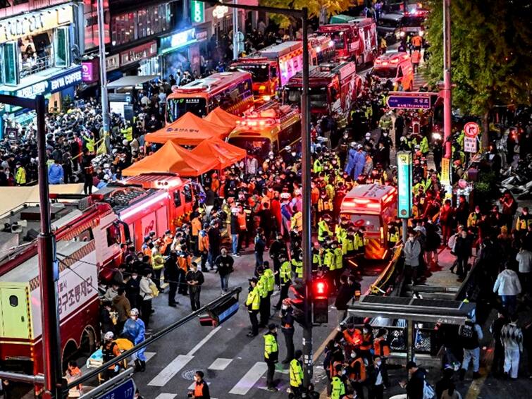 Halloween Horror In South Korea stampede kills 149 at least 150 injured Seoul Stampede: হ্যালোউইন ঘিরে উন্মাদনা, ভিড়ের মধ্যে শ্বাসকষ্ট, হুড়োহুড়িতে পদপিষ্ট, মৃত বেড়ে ১৪৯