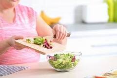 Weight Loss: ડાયટિંગ કરી રહ્યાં છો? આ ટેસ્ટી ફૂડનું ભરપેટ કરી શકો છો સેવન