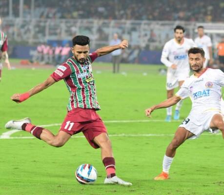 আইএসএলে কলকাতার ময়দানে প্রথম ডার্বি। আর প্রথম ডার্বিতেই বাজিমাত এটিকে মোহনবাগানের।