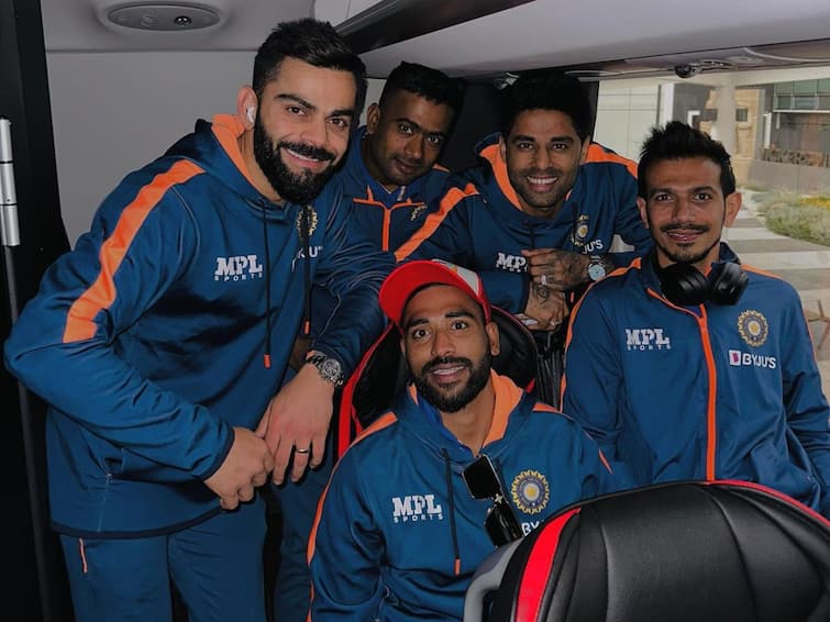 T20 World Cup India vs Bangladesh Adelaide Virat Kohli Pic With Indian Teammates Viral IND vs BAN Match 'Touchdown Adelaide': Virat Kohli Posts Pic With Teammates Ahead Of IND vs BAN Match