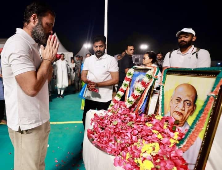 કોંગ્રેસ નેતા રાહુલ ગાંધીએ તેલંગાણામાં ભારત જોડો યાત્રા દરમિયાન ઈંદિરા ગાંધીની પુણ્ય તિથિ અને સરદાર પટેલની જન્મજયંતિ નિમિત્તે પુષ્પાજંલિ આપી હતી.