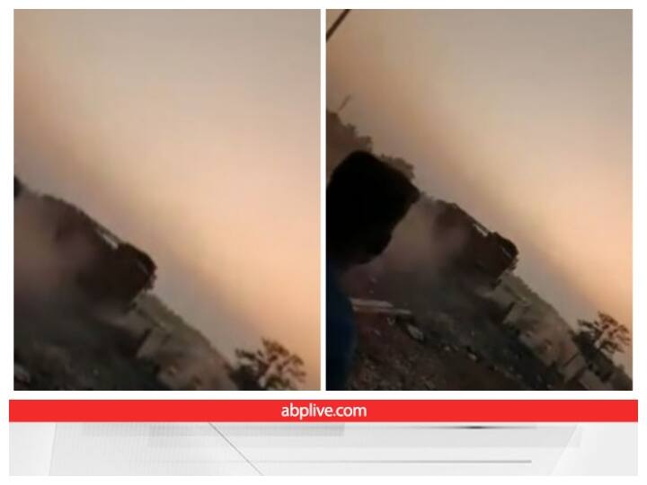 Video: निर्माणाधीन पुल से नीचे गिरा तेज रफ्तार ट्रक, रोंगटे खड़े कर देगा मंजर Speeding truck fell from under construction bridge in Odisha Mayurbhanj Video: निर्माणाधीन पुल से नीचे गिरा तेज रफ्तार ट्रक, रोंगटे खड़े कर देगा मंजर