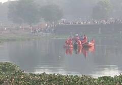 In Photos Morbi Bridge Collapse: મોરબીનો ઝૂલતો પુલ તુટતાં 140નાં મોત, જુઓ રેસ્ક્યૂ ઓપરેશનની તસવીરો