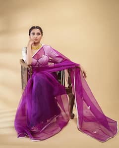 Tejasswi Prakash Saree Look: ચોલી કટ બ્લાઉઝ સાથે પર્પલ સાડીમાં ખુબ જ હોટ દેખાઈ તેજસ્વી પ્રકાશ, જુઓ ફોટો