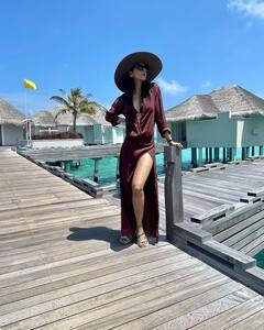 Rakul Preet Singh Pics: मालदीव में छुट्टियां मना रहीं रकुल प्रीत सिंह की बिकिनी फोटो ने उड़ाए होश, देखें एक्ट्रेस का किलर पोज