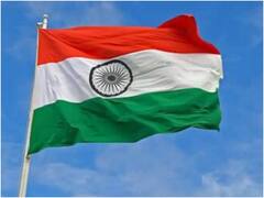 शिमला नगर निगम के अधिकारी भूले राष्ट्रीय ध्वज का सम्मान! टाउन हॉल पर लगे तिरंगे का रंग हुआ खराब