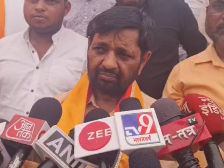 Hardoi News Union Minister Kaushal Kishore big statement about BSP Chief Mayawati ANN Hardoi News: मंत्री कौशल किशोर का मायावती पर बड़ा तंज, कहा- जन्मदिन पर लेती हैं पैसा, जनता ने छोड़ दिया साथ