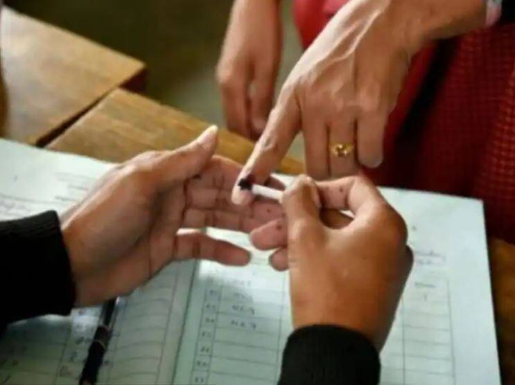 71 percent voting in zila parishad and panchayat samiti elections in haryana Haryana Panchayat Election 2022:: ਜ਼ਿਲ੍ਹਾ ਪਰਿਸ਼ਦਾਂ ਅਤੇ ਪੰਚਾਇਤ ਸੰਮਤੀਆਂ ਲਈ 71% ਵੋਟਿੰਗ, ਜਾਣੋ ਕਿਸ ਜ਼ਿਲ੍ਹੇ ਵਿੱਚ ਕਿੰਨੀਆਂ ਪਈਆਂ  ਵੋਟਾਂ?