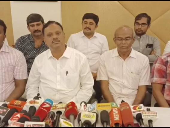 உலகிற்கு முருங்கை வழங்கும் மையமாக கரூர் உருவாக வேண்டும் - ஆட்சியர் பிரபு சங்கர் உலகிற்கு முருங்கை வழங்கும் மையமாக கரூர் உருவாக வேண்டும் - ஆட்சியர் பிரபு சங்கர்