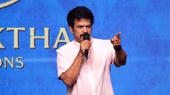 Brahmaji Imitates Prabhas: Like Share Subscribe ప్రీ రిలీజ్ ఈవెంట్ లో బ్రహ్మాజీ ఇమిటేషన్ | ABP Desam