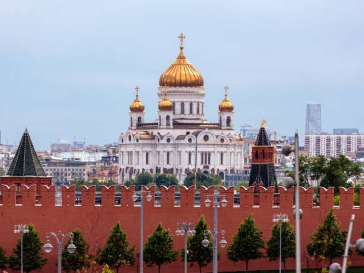 In February 2022, the Bank of Russia announced that it had completed initial trials of the CBDC, also known as the “Digital Ruble”. Bank of Russia has plans to unveil the digital ruble in the next couple of years. Russia’s latest monetary policy update stated that the authority will begin to connect all banks and credit institutions to the digital ruble platform in 2024. [Image Credit: Getty]