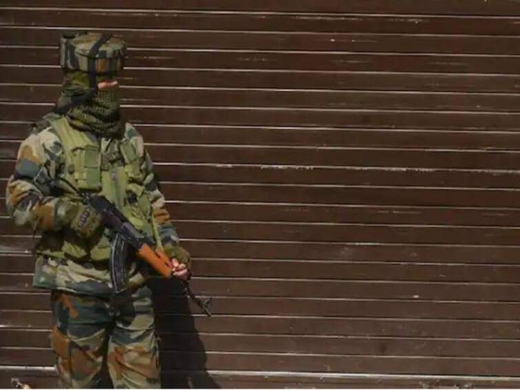 Lashkar Commander And 2 Terrorists Killed In Encounter As Attack On Army Camp Averted In Awantipora Jammu & Kashmir: ২ এনকাউন্টারে হত ৪ সন্দেহভাজন জঙ্গি, কাশ্মীরে এড়ানো গেল সেনা ছাউনি হামলার ছক