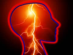 ఈ అలవాట్లు వెంటనే విడిచిపెట్టండి, లేకపోతే బ్రెయిన్ స్ట్రోక్‌ ముప్పు తప్పదు