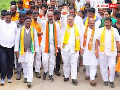 ఢిల్లీలో ఈసీ - హైదరాబాద్‌లో హైకోర్టు ! ఫోన్ ట్యాపింగ్ పై విచారణకు బీజేపీ ప్రయత్నాలు