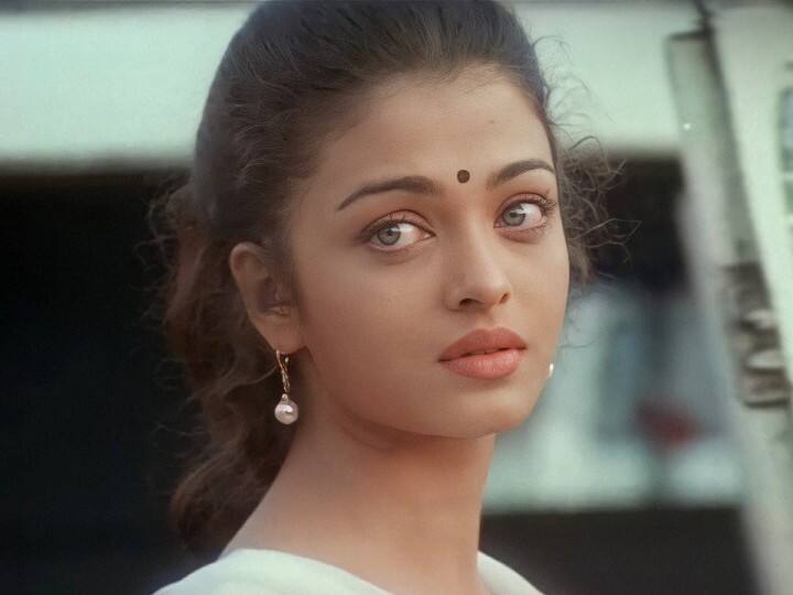 என் உலக அழகியே... காதல் மனைவி ஐஸ்வர்யா ராய்க்கு அபிஷேக் க்யூட் பிறந்த நாள் வாழ்த்து!
