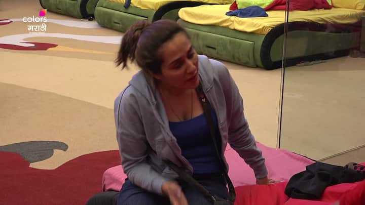 बिग बॉसमध्ये झालेल्या विष-अमृत या नॉमिनेशन प्रक्रियेत अमृता देशमुख, अमृता धोंगडे, प्रसाद जवादे, विकास, त्रिशूल, किरण आणि समृध्दी घराबाहेर जाण्याच्या प्रक्रियेत नॉमिनेट झाले आहेत.