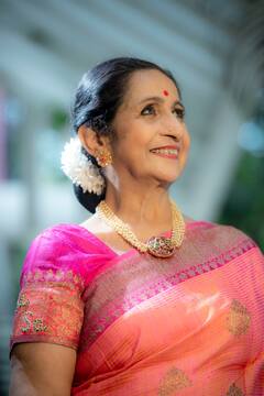 Aruna Sairam: கர்நாடக இசைப் பாடகி அருணா சாய்ராமுக்கு செவாலியே விருது!