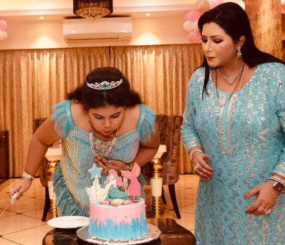 মেয়ের জন্মদিনে আবেগপ্রবণ বৈশাখী