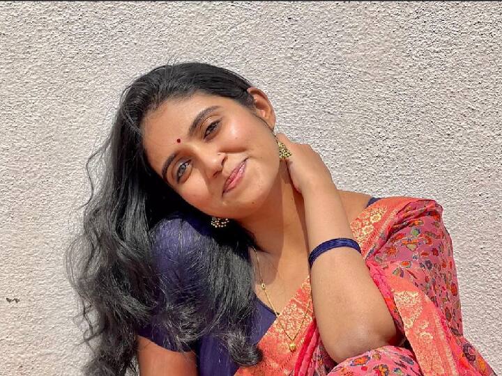 अभिनेत्री रिंकू राजगुरुच्या (Rinku Rajguru) आगामी चित्रपटाची तिचे चाहते उत्सुकतेने पाहात असतात.