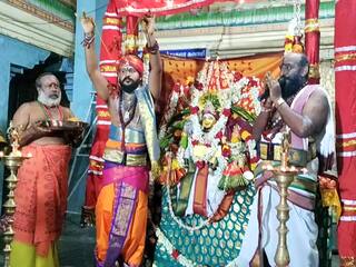 மயிலாடுதுறையில் நடந்த வள்ளி, தெய்வானை சமேத செல்வ முத்துக்குமாரசாமி திருக்கல்யாணம்!