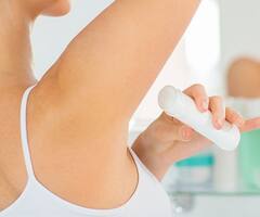 Breast Cancer : ਕੀ ਅੰਡਰਆਰਮ 'ਚ Deodorant ਲਗਾਉਣ ਨਾਲ ਹੁੰਦੈ ਬ੍ਰੈਸਟ ਕੈਂਸਰ, ਜਾਣੋ ਮਾਹਰ ਦੀ ਰਾਏ