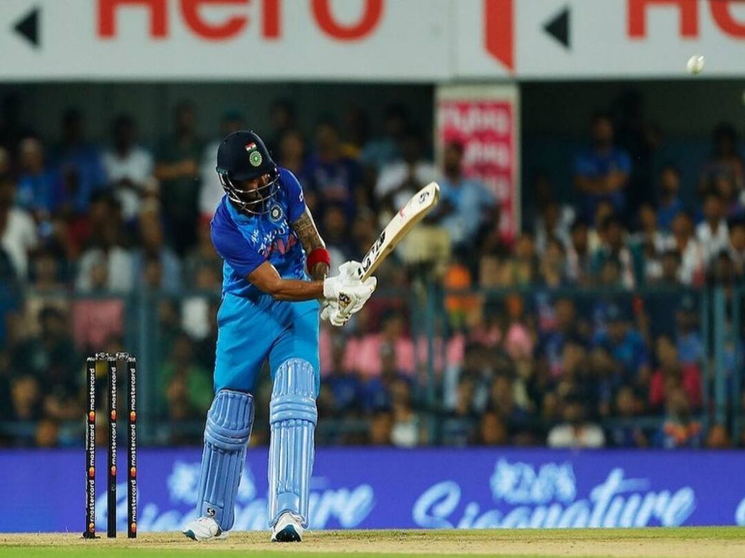 Rahul Dravid backs KL Rahul for the rest matches of the T20 World Cup 2022 T20 World Cup 2022: केएल राहुल को मिला कोच राहुल द्रविड़ का साथ, संभालते रहेंगे ओपनिंग का जिम्मा